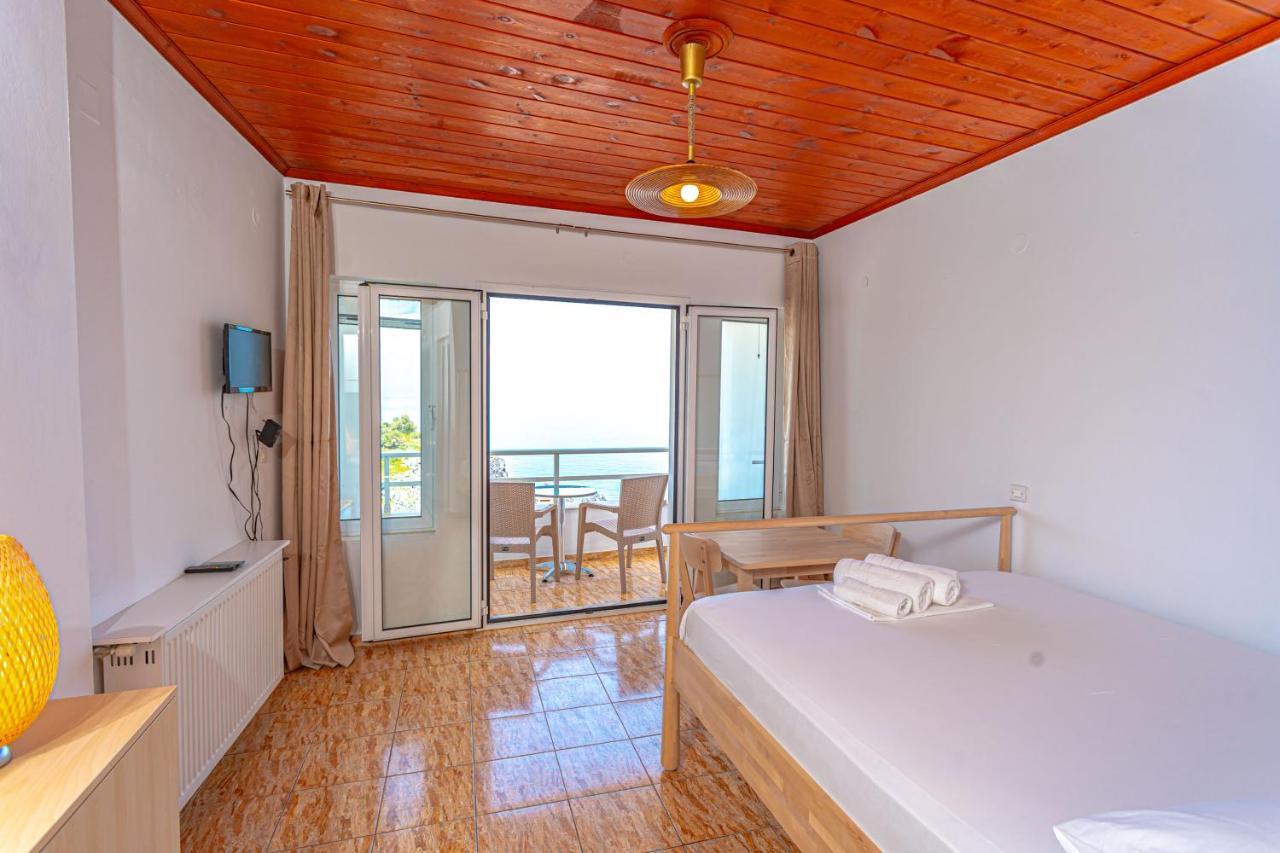 The Life Suites Limniónas Esterno foto