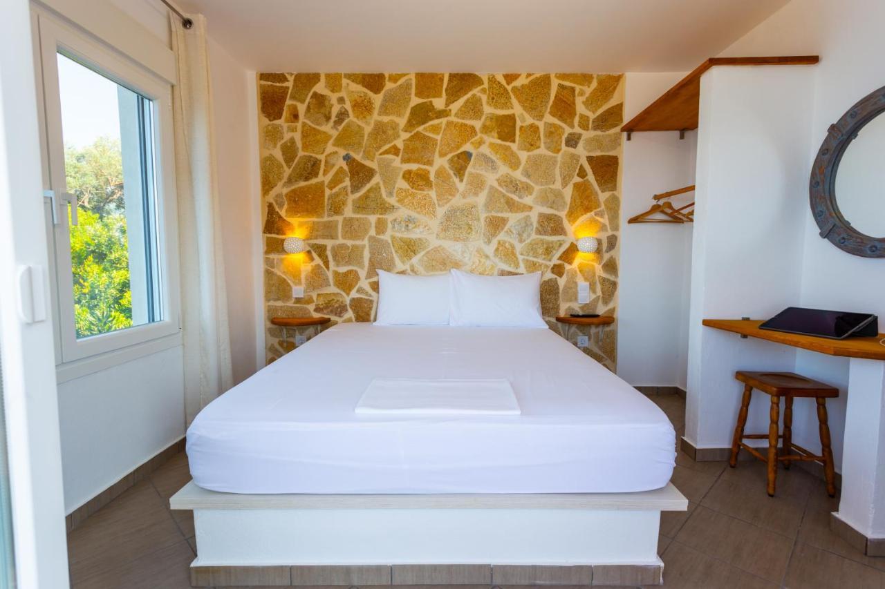 The Life Suites Limniónas Esterno foto